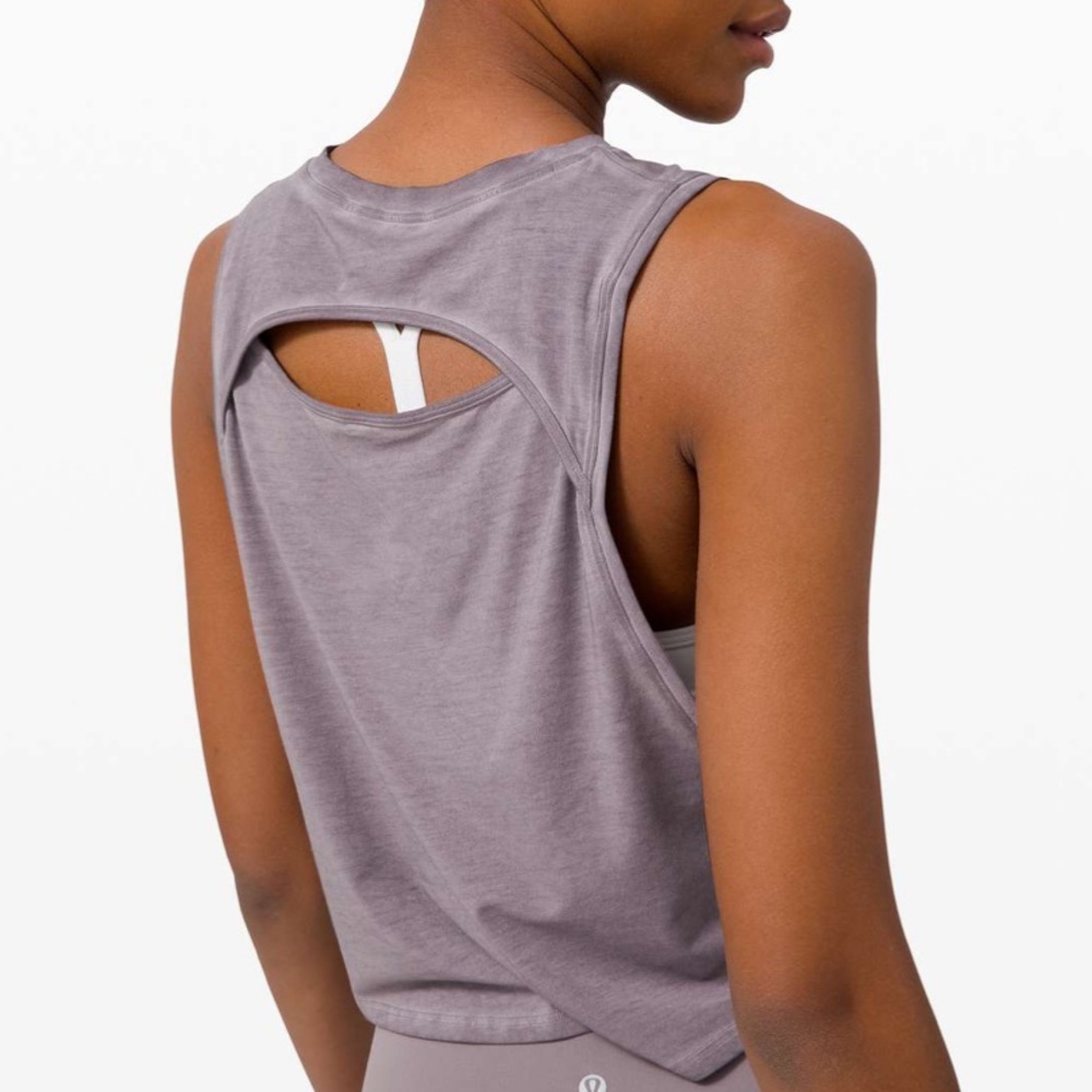🍋Lululemon Cut Back Crop🍋